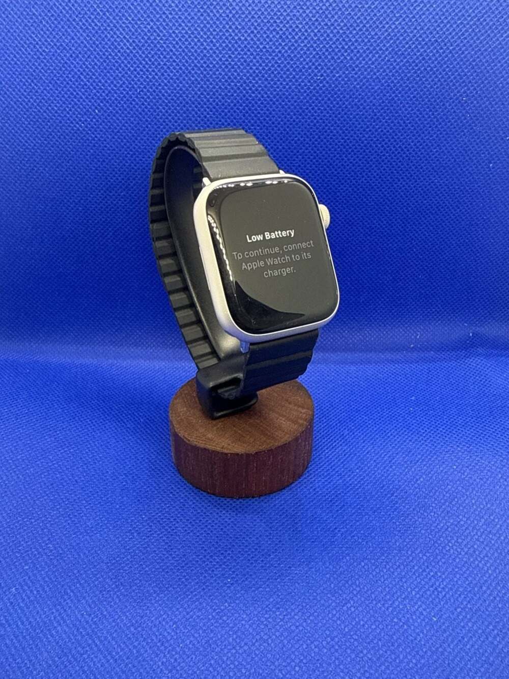 Apple Watch Series 7 45MM Aluminum Case Size 45MM